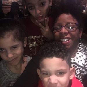 Meet your Posher, Nicole